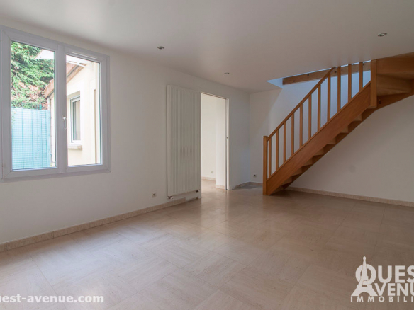 COLOMBES  MAISON 2P 53M²