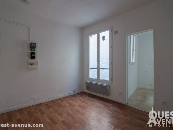 LEVALLOIS PERRET  APPARTEMENT 1P 17M²