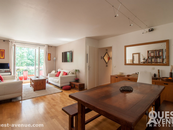 COURBEVOIE  APPARTEMENT 4P 82M²