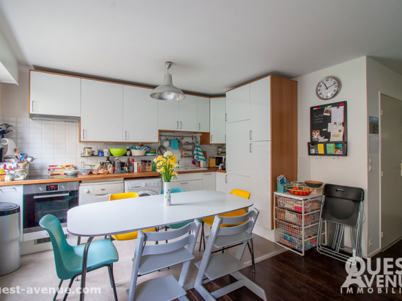 PARIS 18 APPARTEMENT 3P 76M²