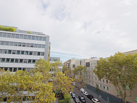 CLICHY  APPARTEMENT 1P 17M²