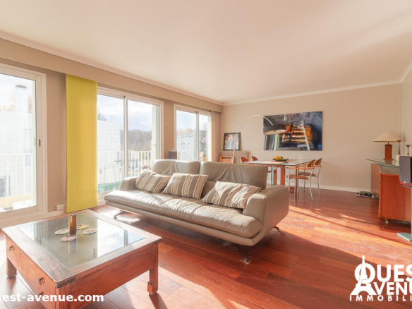 VILLE D AVRAY  APPARTEMENT 5P 124.6M²