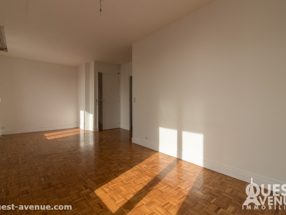 Courbevoie  APPARTEMENT 2P 55M²