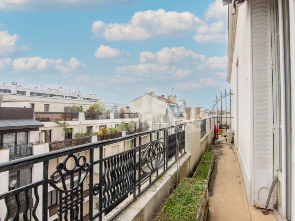 LEVALLOIS PERRET  APPARTEMENT 3P 60M²