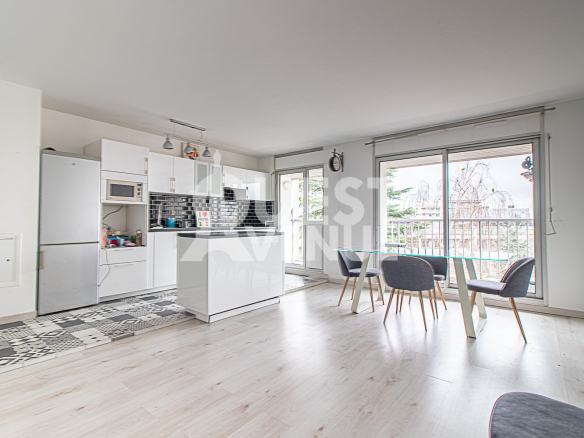 PARIS 10 APPARTEMENT 4P 77M²
