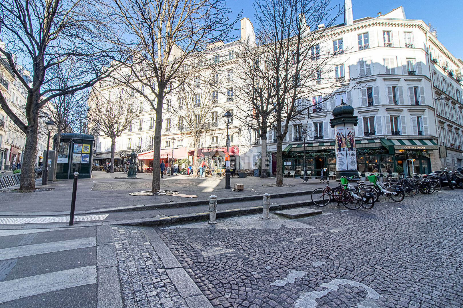 PARIS 09 APPARTEMENT 1P 30M²