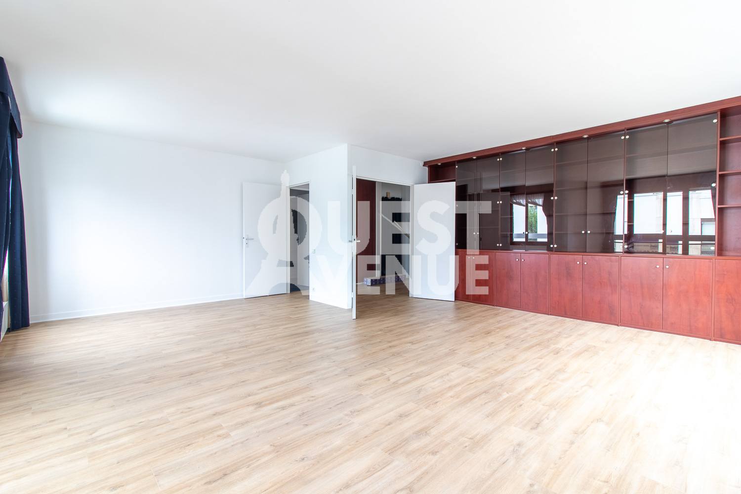 COURBEVOIE  APPARTEMENT 5P 112M²