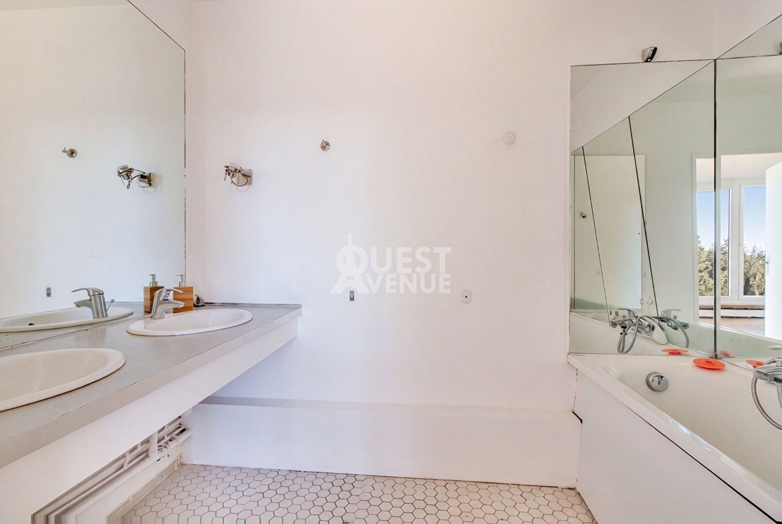 CHAVILLE  APPARTEMENT 5P 130M²