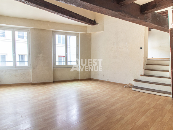 PARIS 01 APPARTEMENT 2P 41M²
