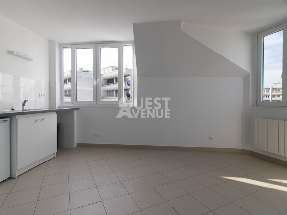 PARIS 20 APPARTEMENT 2P 47M²