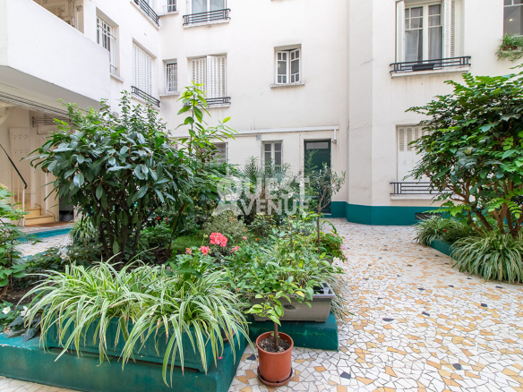PARIS 15 APPARTEMENT 2P 43M²