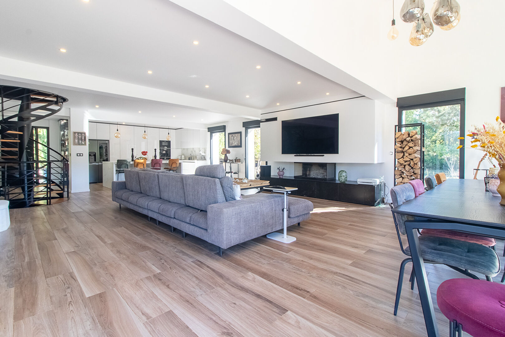 COUTEVROULT  MAISON 9P 435M²