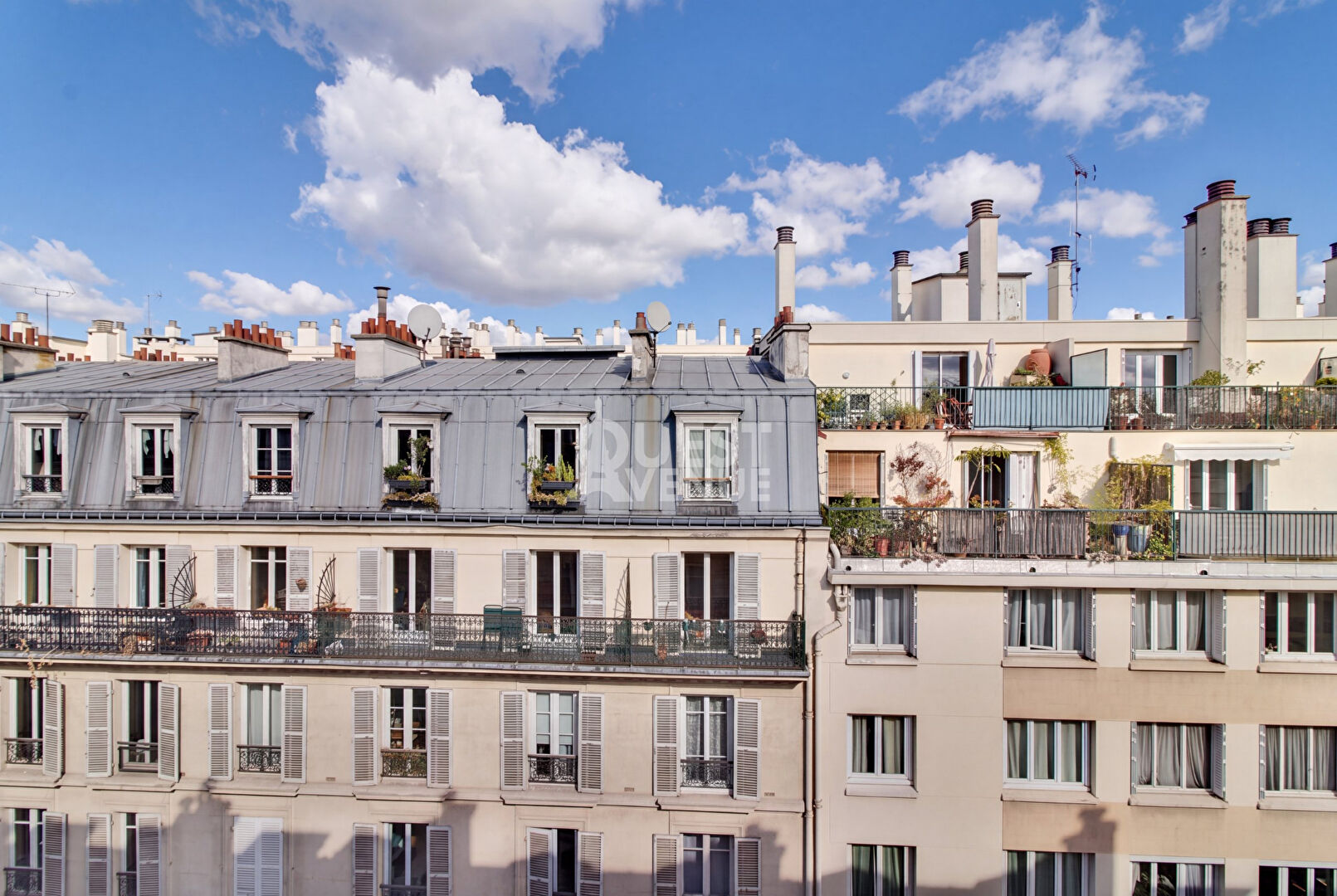 PARIS 18 APPARTEMENT 2P 44M²